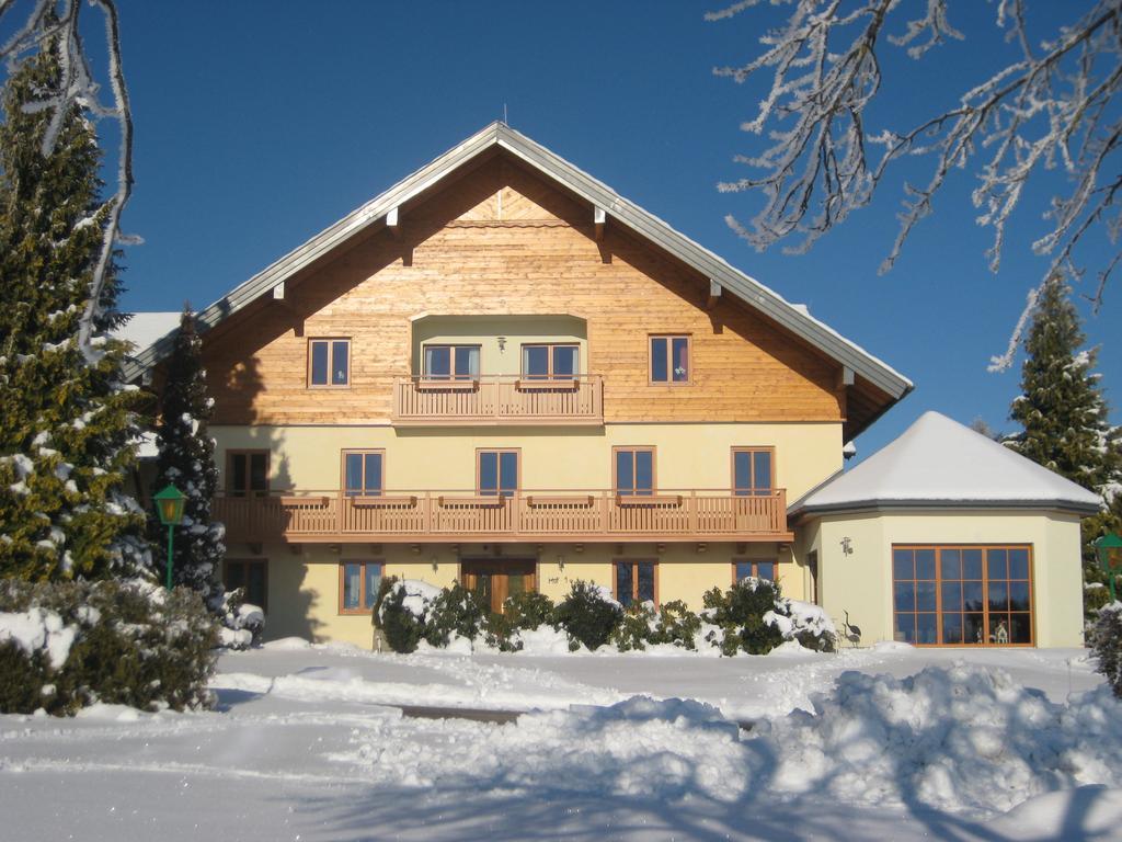 Hotel Pension Kreuzinger, 5310 Tiefgraben Exterior foto